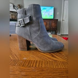 Charlotte Russe Bootie SIZE 8